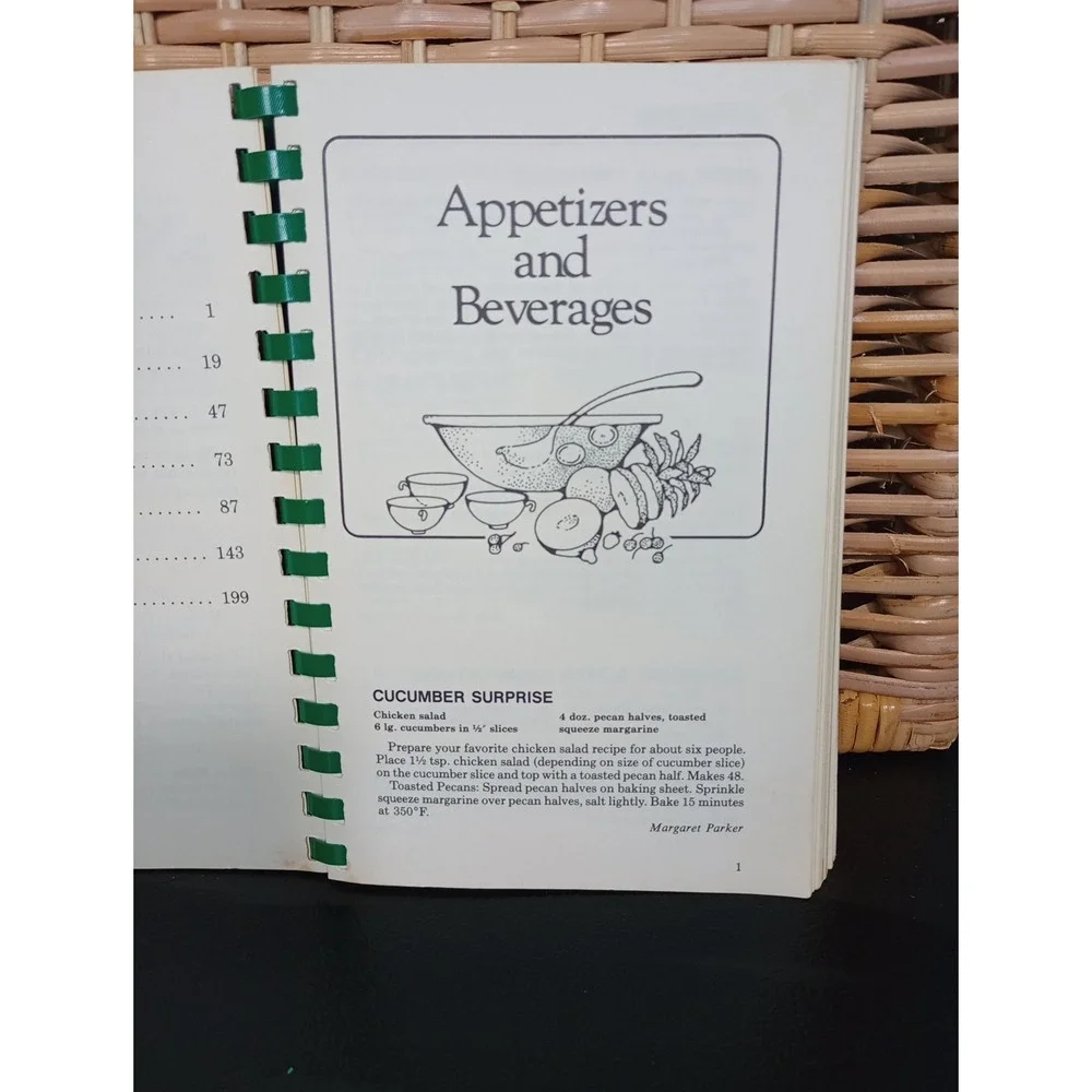 Vintage Cookbook: 1987 North Carolina Extension Homemakers Tarheel‎ Sonker